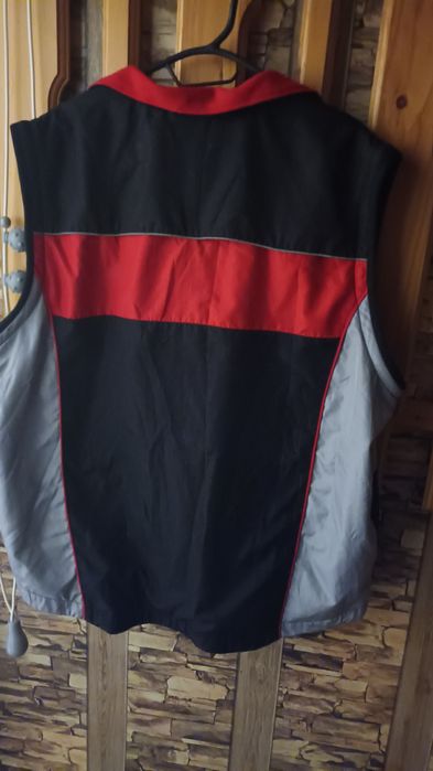 Яке пролет-есен ,става и грейка.