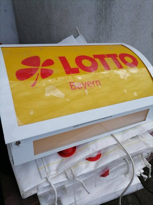 Reclama luminoasă