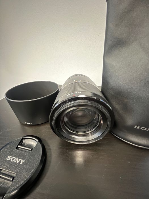 Продавам - Sony FE 90mm f/2.8 Macro G OSS