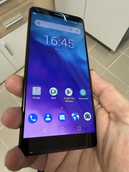 ZTE Blade V9 3/32gb - отличен