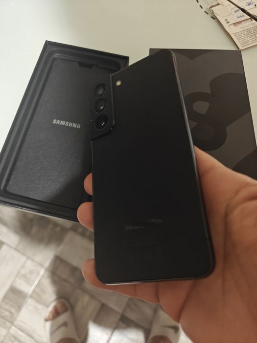 Samsung s22 8/128 gb