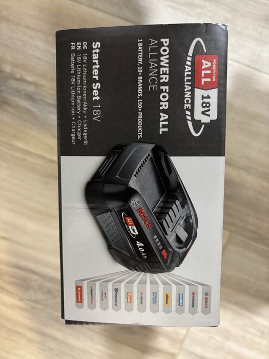 Bosch starter kit | acumulator 4.0Ah | încărcător rapid