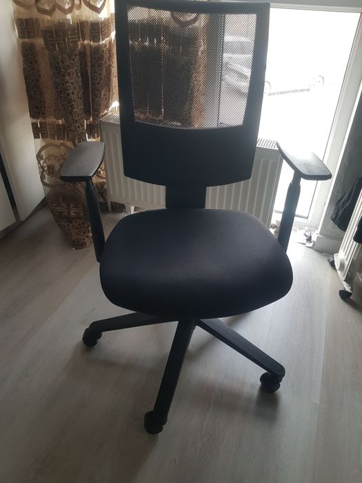 Продам качественное новое кресло