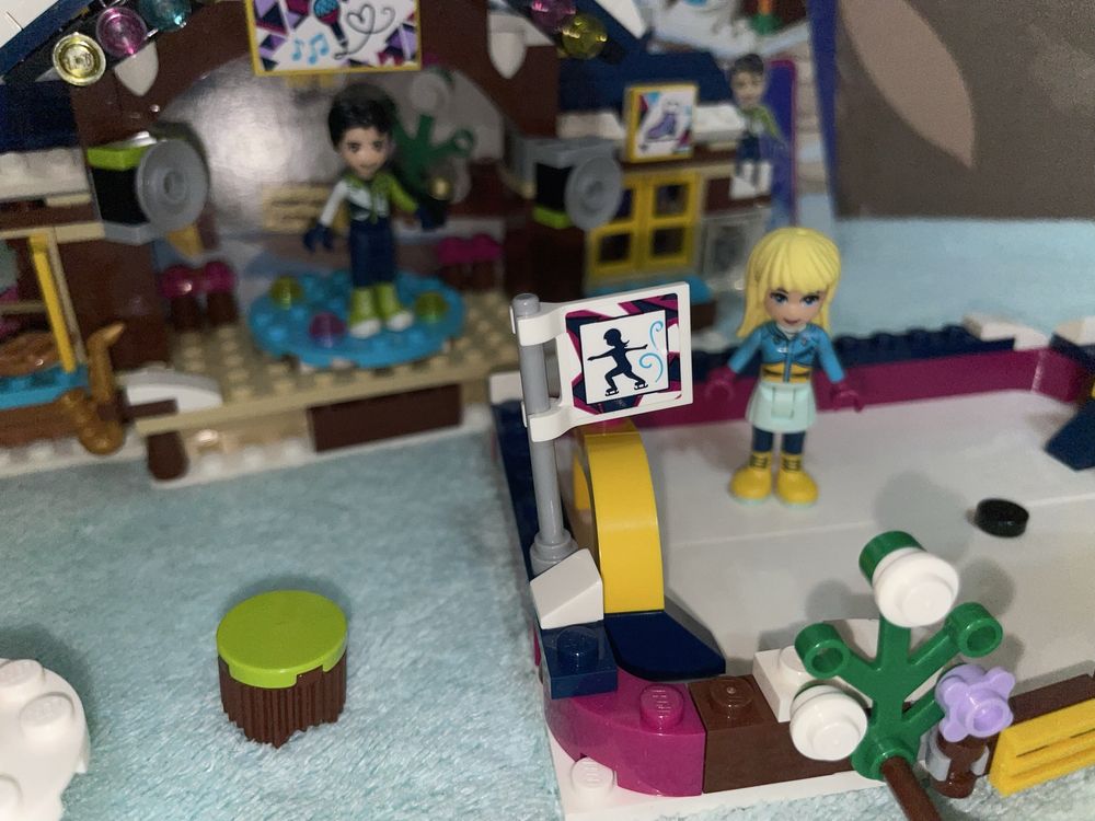 Lego friends Ледена пързалка в зимния курорт 41322