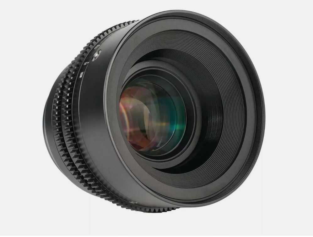 7Artisans 50mm T1.05 APS-C MF Cine Lens (MFT 4/3) + 4 фотофилтъра