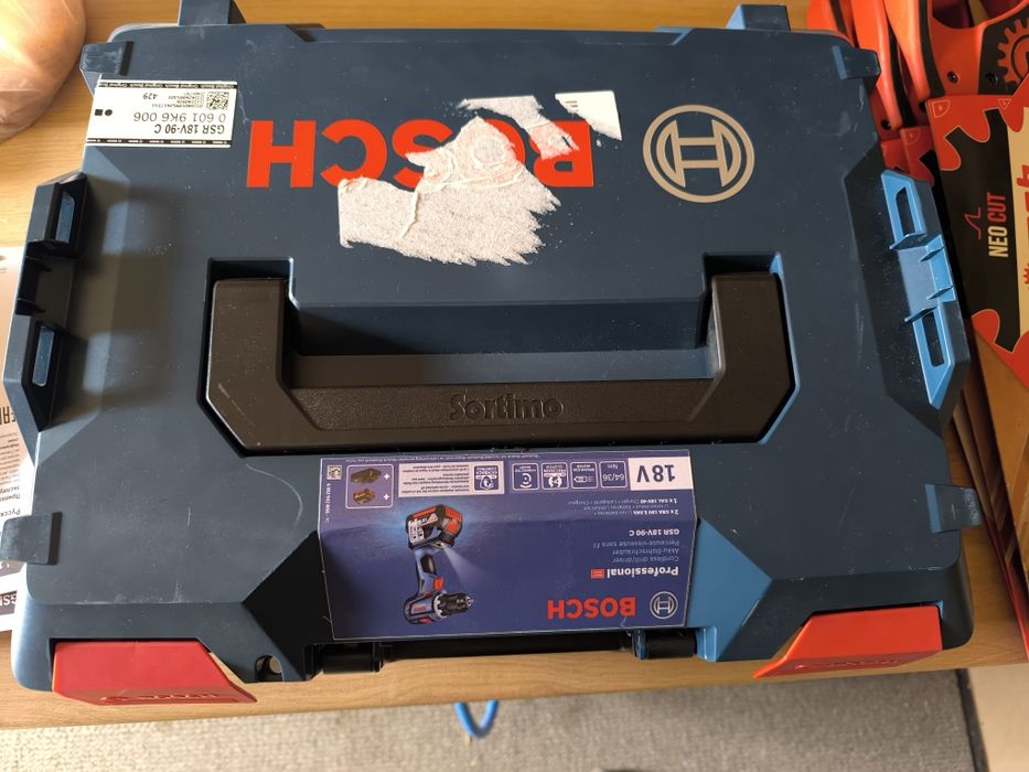 Vand cutie L box Bosch+ incarcator 18v