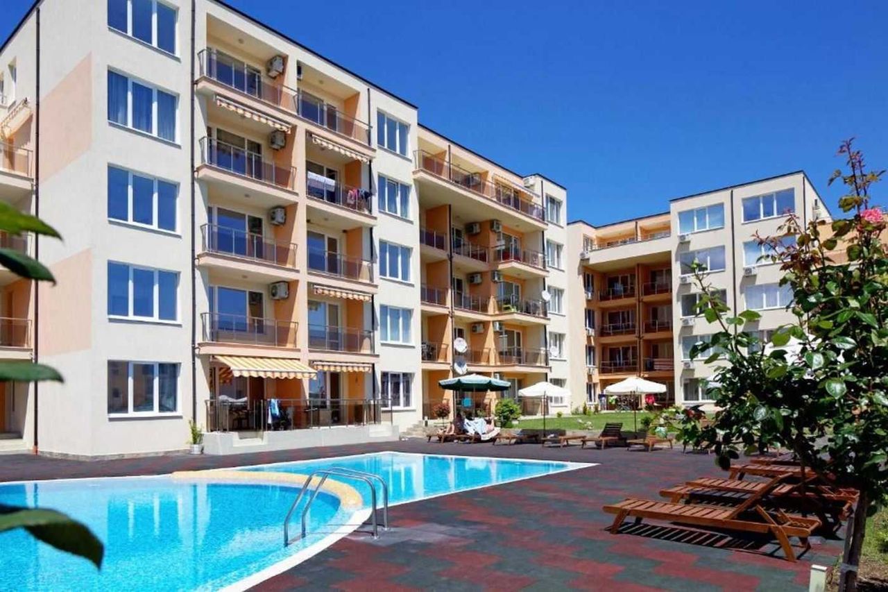 Продава се Двустаен апартамент в к.к. Слънчев бряг - 59 кв.м за 1119 €/кв.м - Снимка #9
