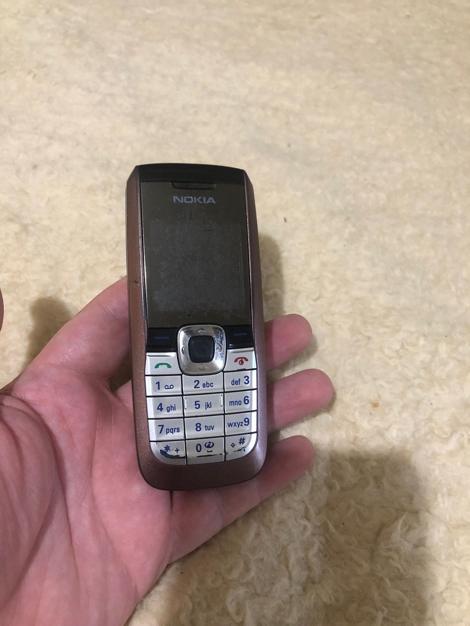 Nokia 2610 cu butoane