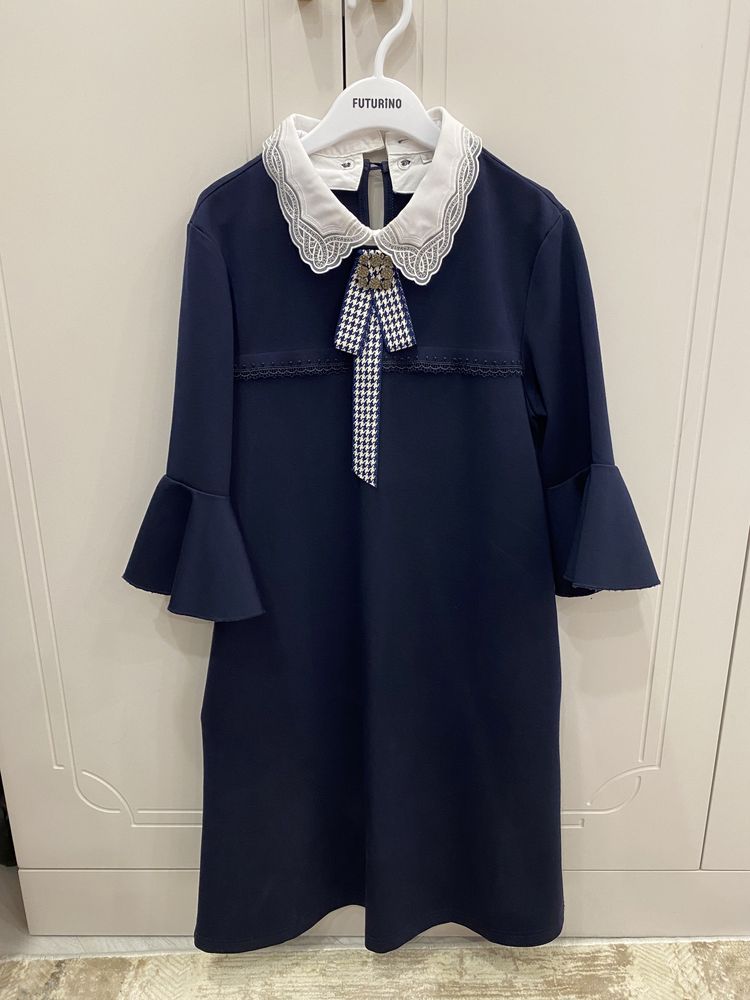 Продам школьное платье