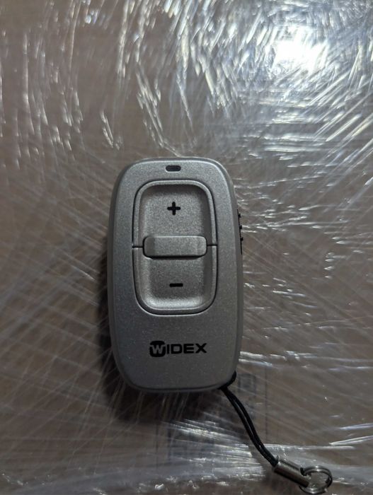 Telecomanda Widex pentru aparate auditive.