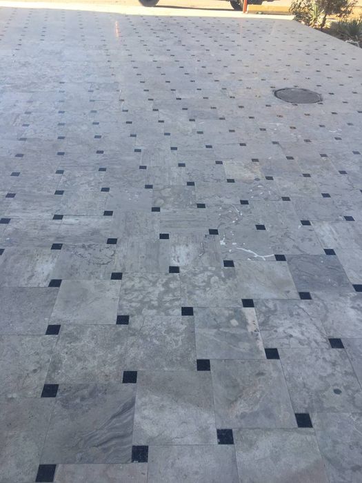 Izvestnyak korka Miramar tabiiy toshlari sotiladi
