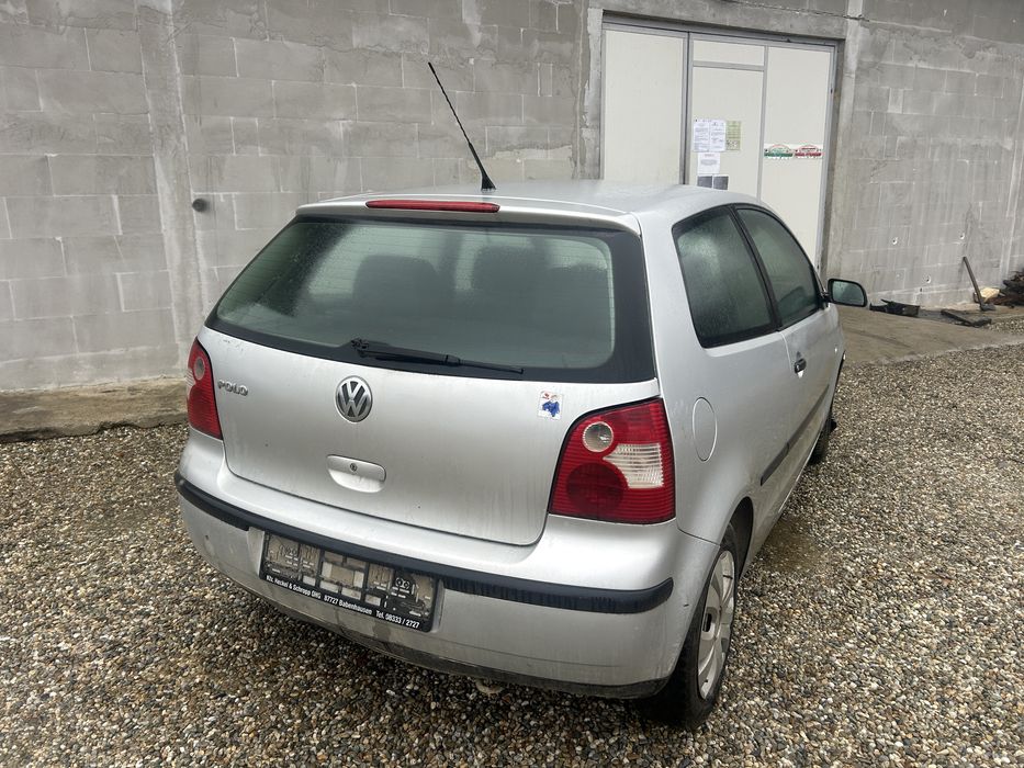 Aripa dreapta usa dreapta usa stanga Vw polo 1.2 benzina