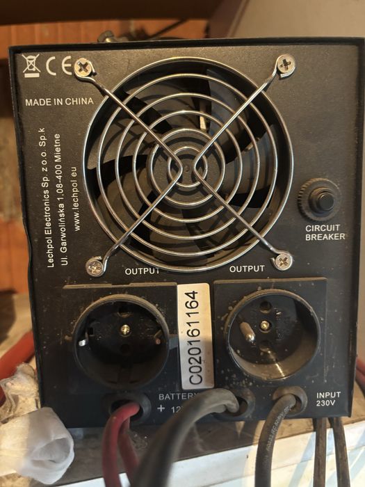 Vand UPC centrala folosit foarte putin