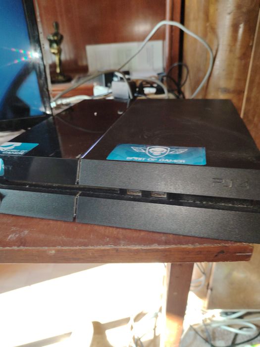 PlayStation 4 în stare buna
