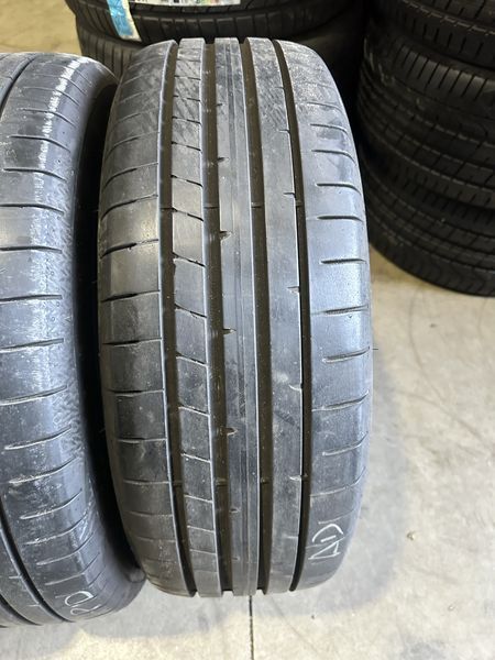 235/60/18 DUNLOP 4бр