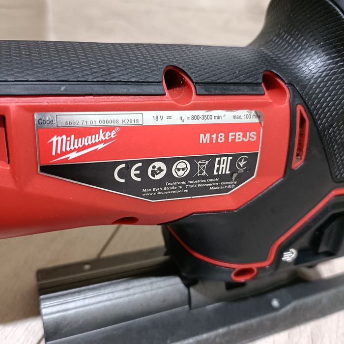 Fierastrau pendular soricel brushless Milwaukee M18 FBJS