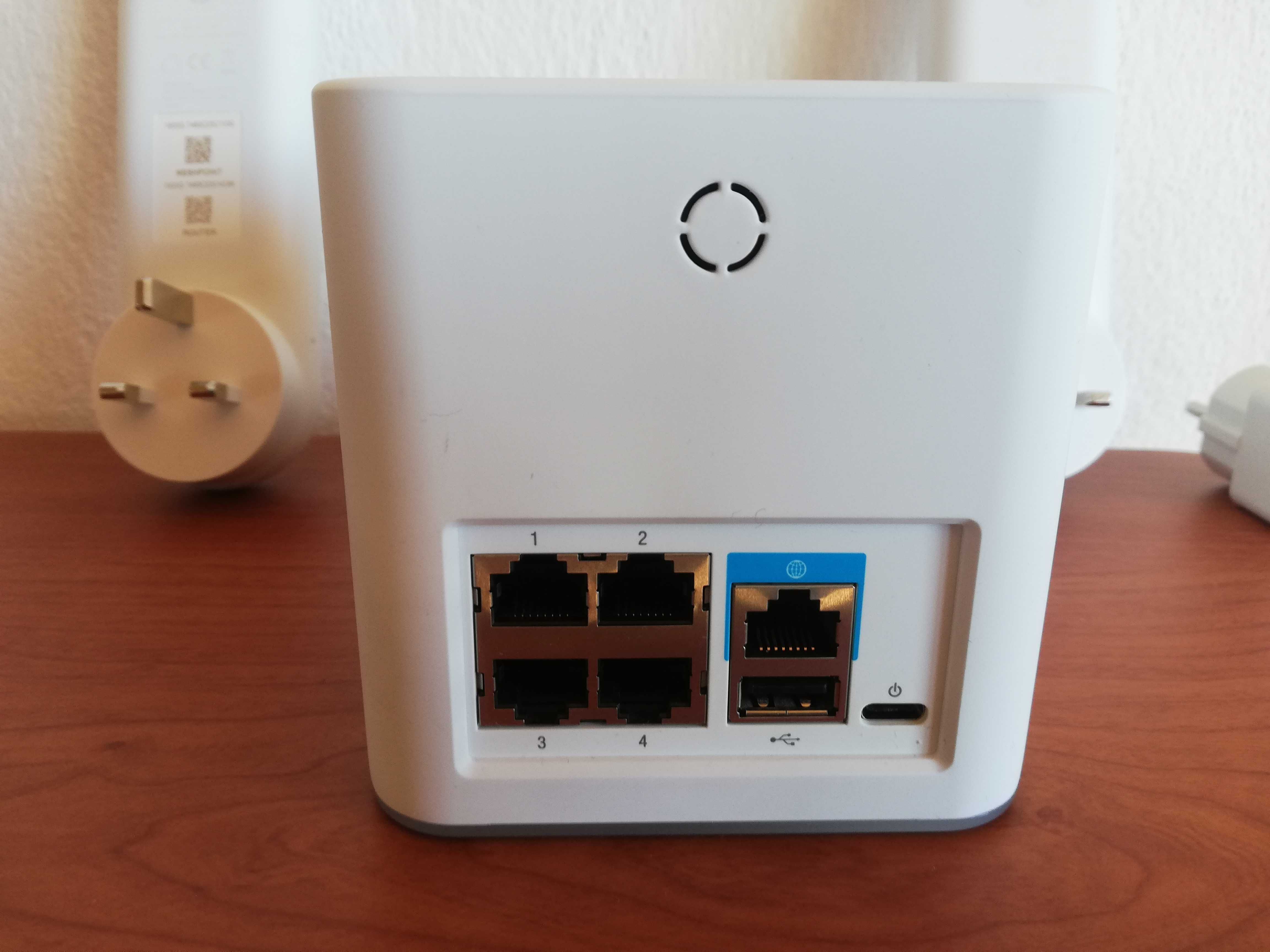 Ubiquiti amplifi hd mesh router