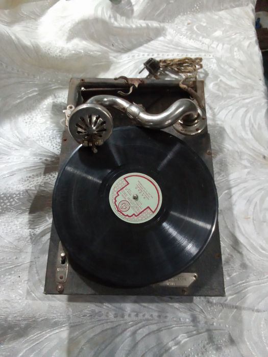 Продается патефон