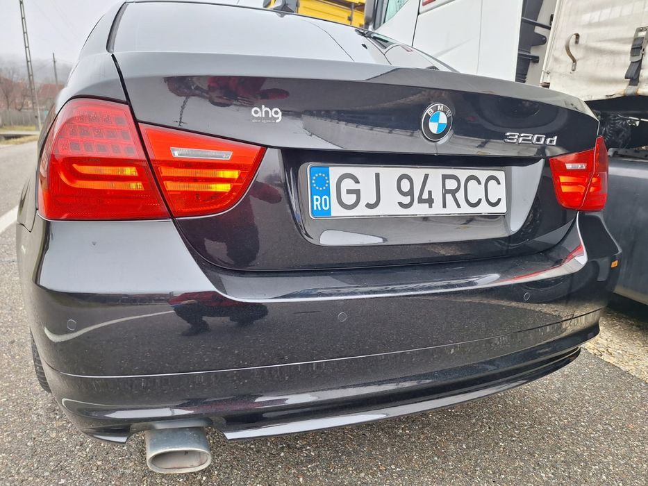 Bmw e90 facelift 184cp 2011