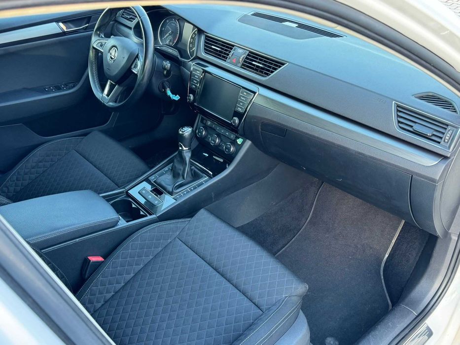 Skoda Superb 2017 - 150cp / 4x4  / Navi / Bi-Xenon / Rata