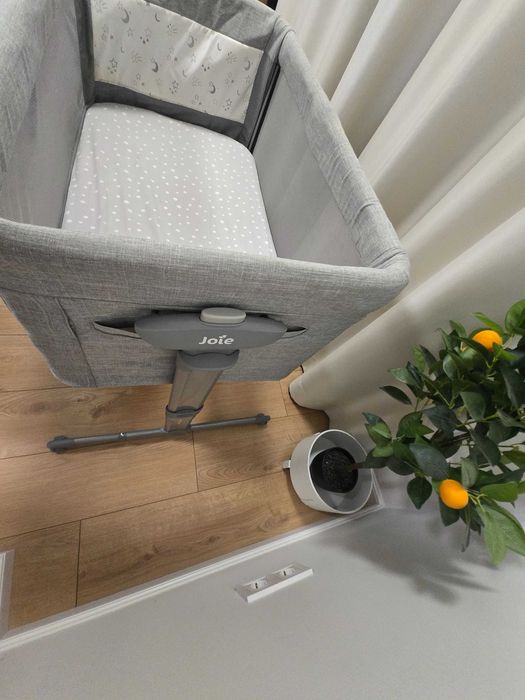 Joie roomie glide next to me