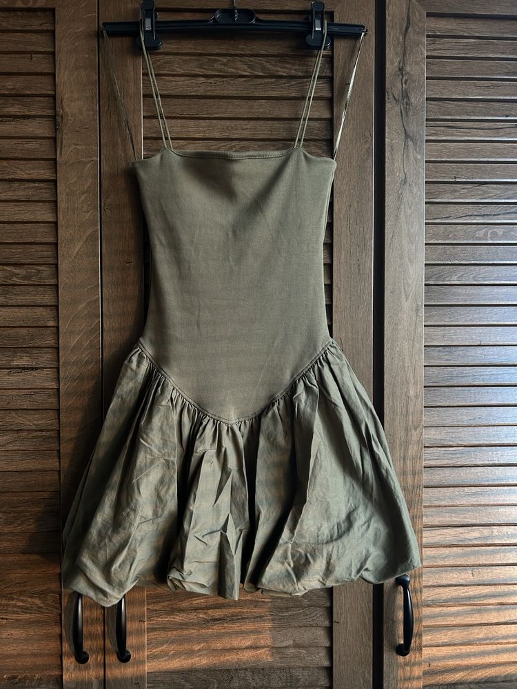 Zara зелена мини рокля