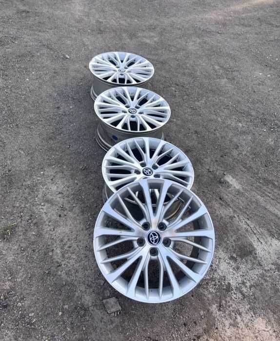 Оригинальные диски toyota camry 70 R18