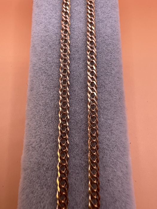 Продам золотую цепочку.