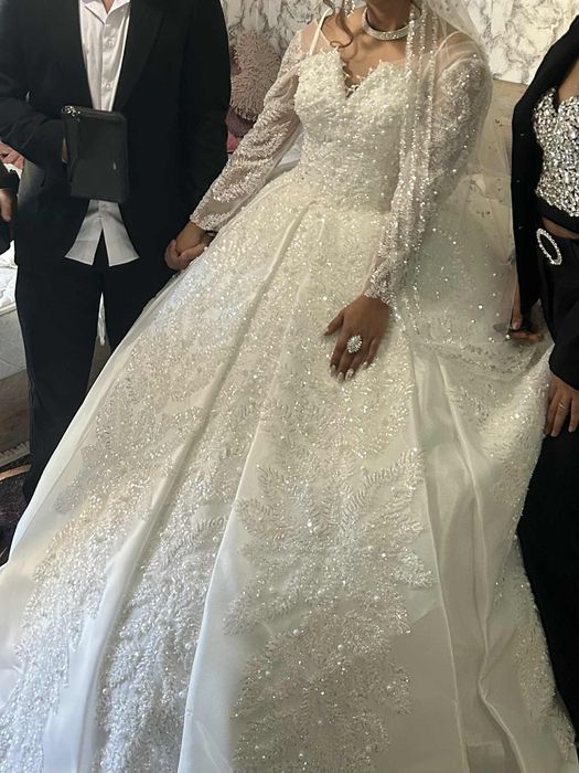 Булченска рокля 650 лева