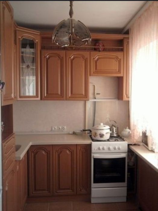 Srochna sotiladi Cholonzor Do‘mbirobodda 2xonali kv