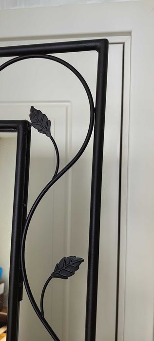 Огледало с рамка от ковано желязо