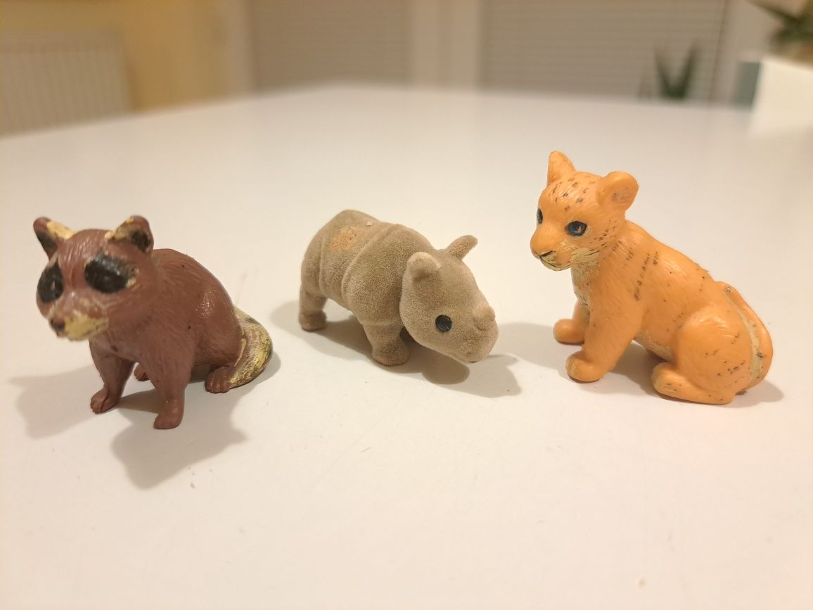 Десет малки играчки животни