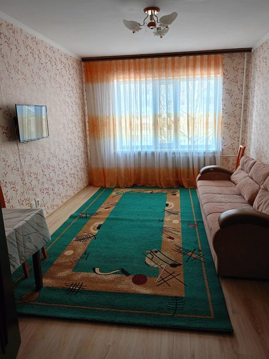 Сдам 3-х комнатную квартиру на длительный срок семье