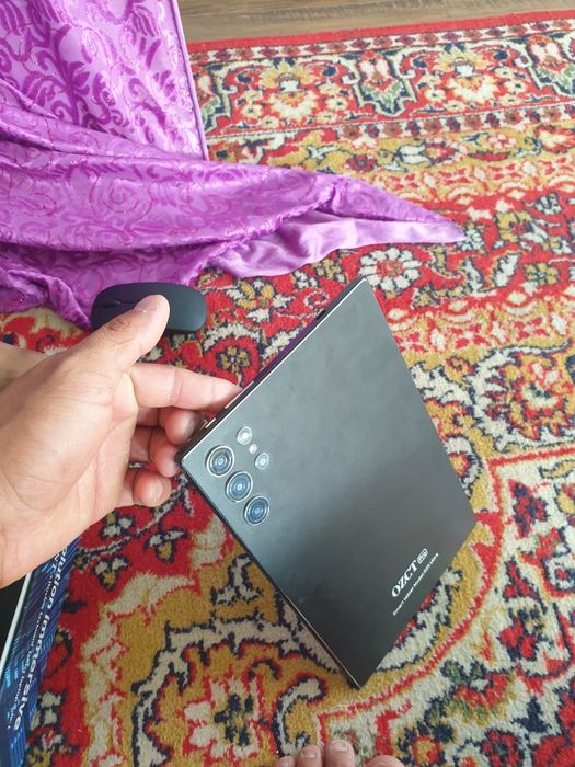 s25 korinishda planshet