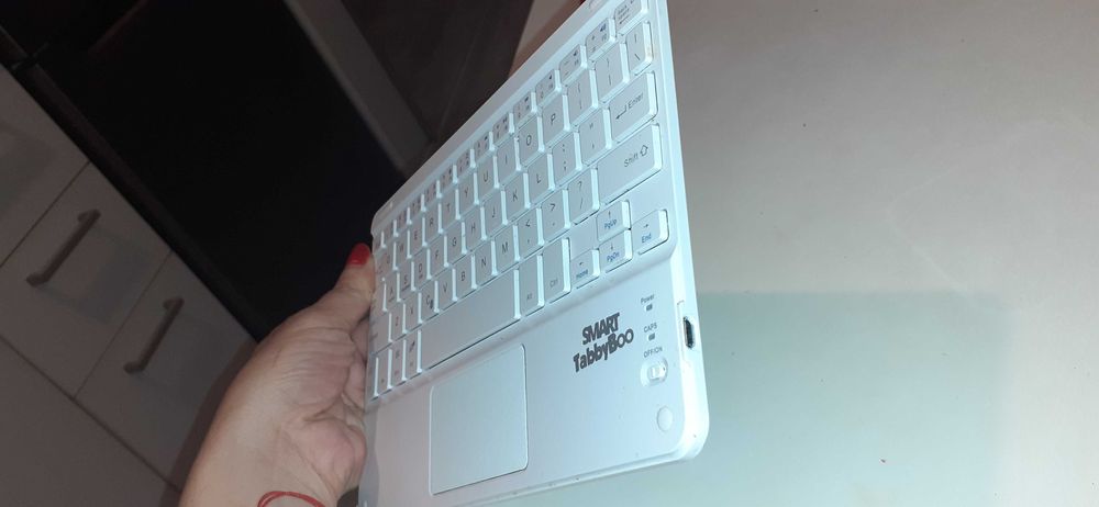 Tastatura wireless SMART TabbyBoo pentru tablete Android