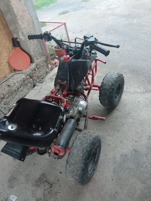 Vând ATV 48cc și bicicleta cu motor de 80cc