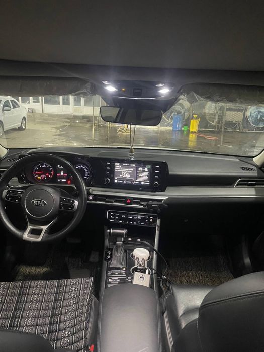 Kia K5 sotiladi