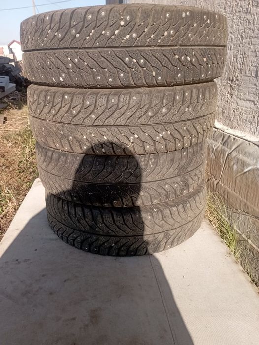 Зимние шины 185/70 R14