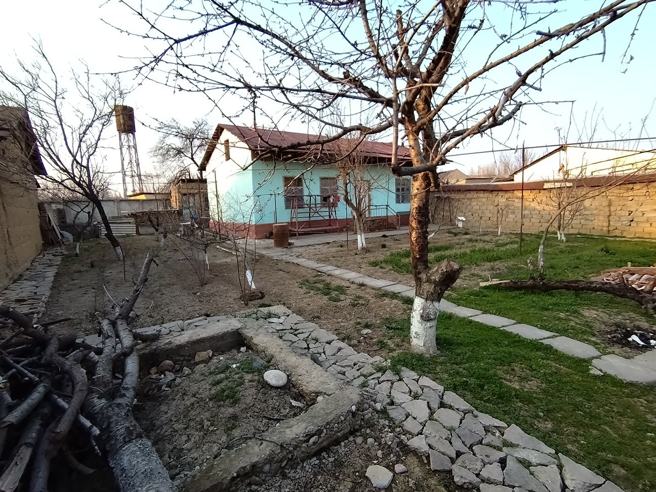 Байткургон уй сотилади . 7 сот.