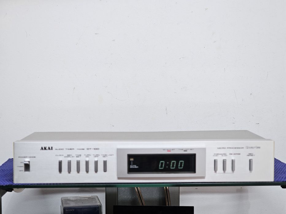 Timer Akai DT-100