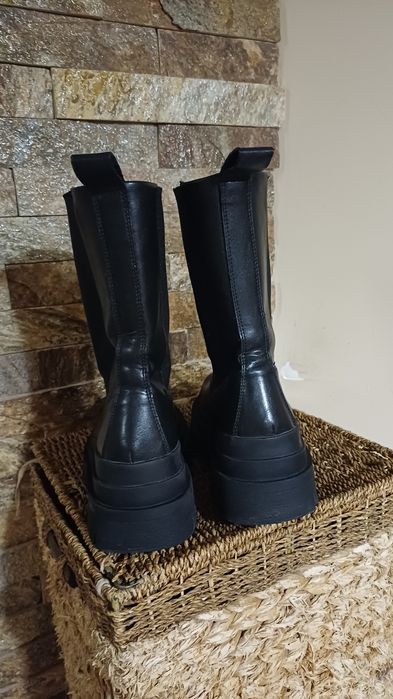 Боти Зара, 36 номер