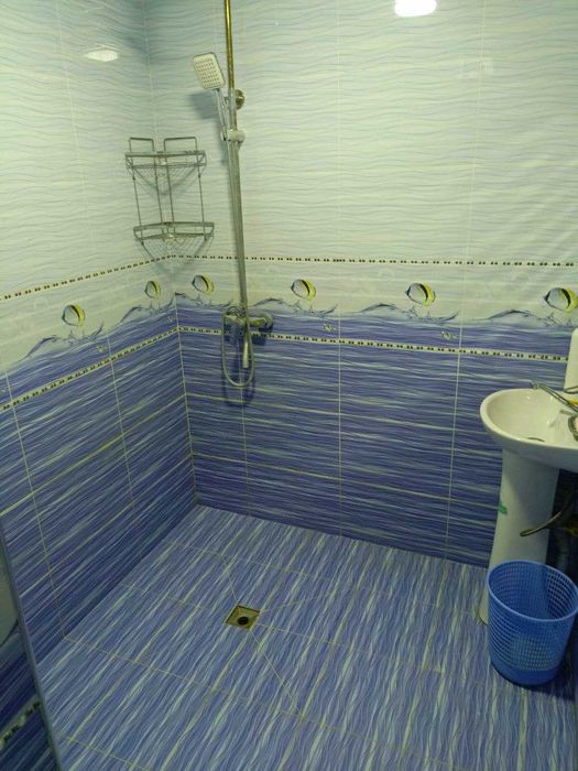 Uy sotiladi ajoyib narxda tayyor uy basseyni xam bor