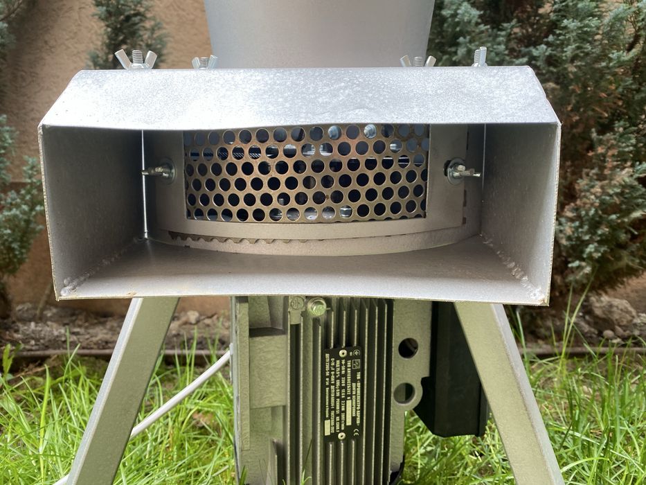 Tocator paie lucerna, nu chinezesc