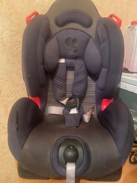 Продам автокресло
