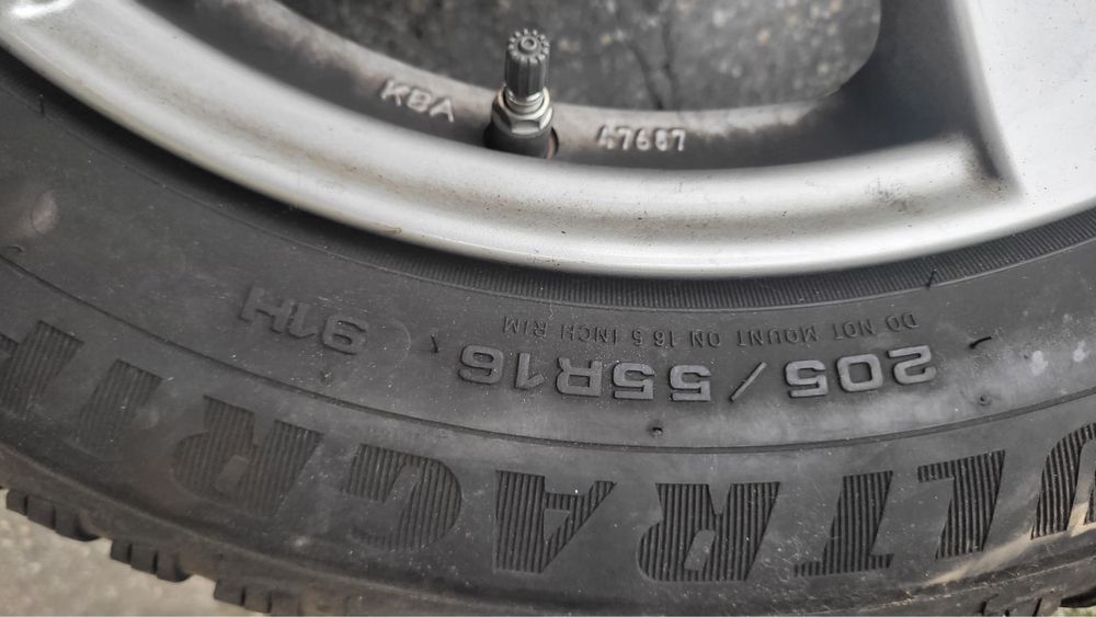 Jante + anvelope 205/55/R16 iarnă mercedes B 180 roti