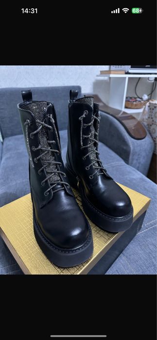 Продам новую обувь 38 размер