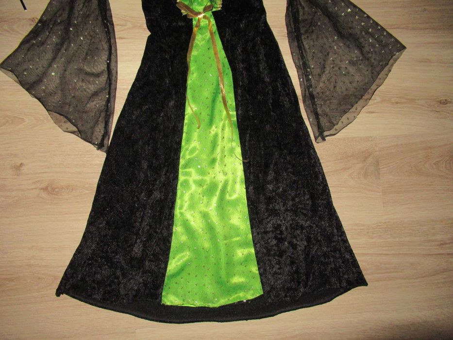 ХЕЛОУИН рокля-с аксесоари--116 номер