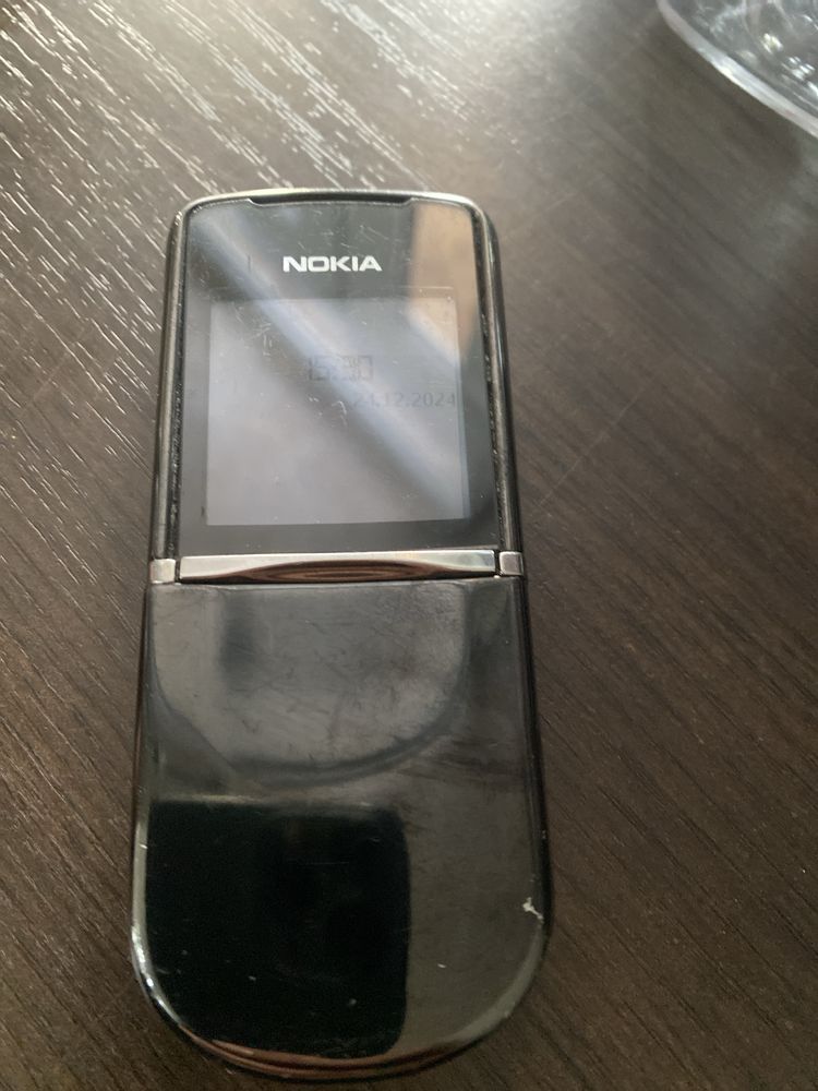 Nokia 8800 в идеальном состяний  8600