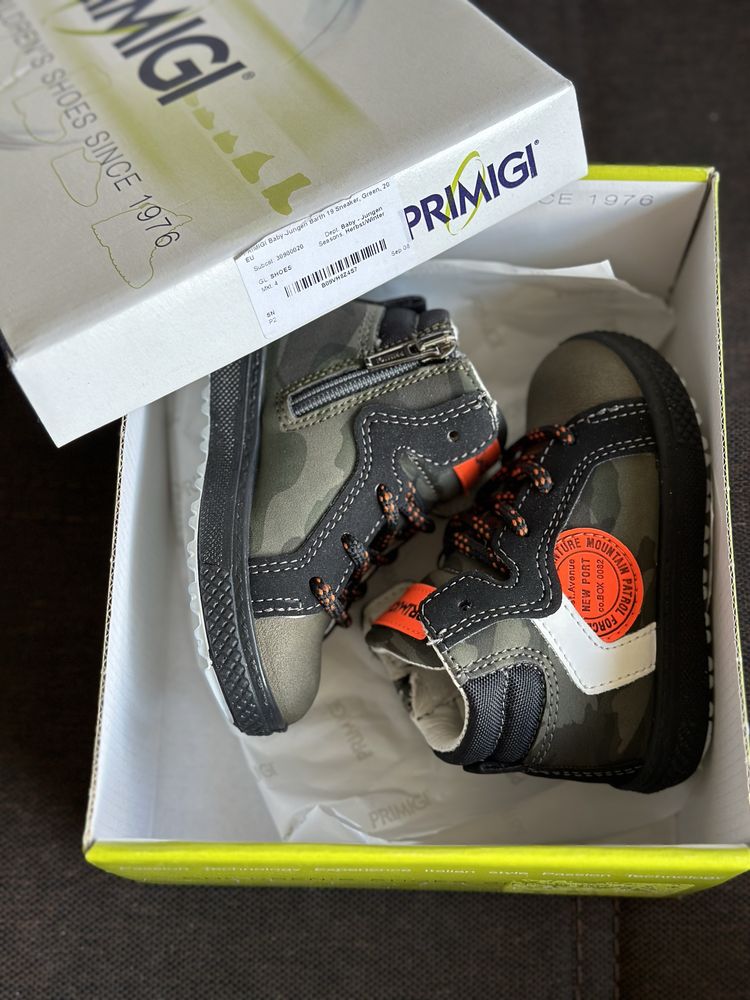 Чисто нови обувки на марката Primigi