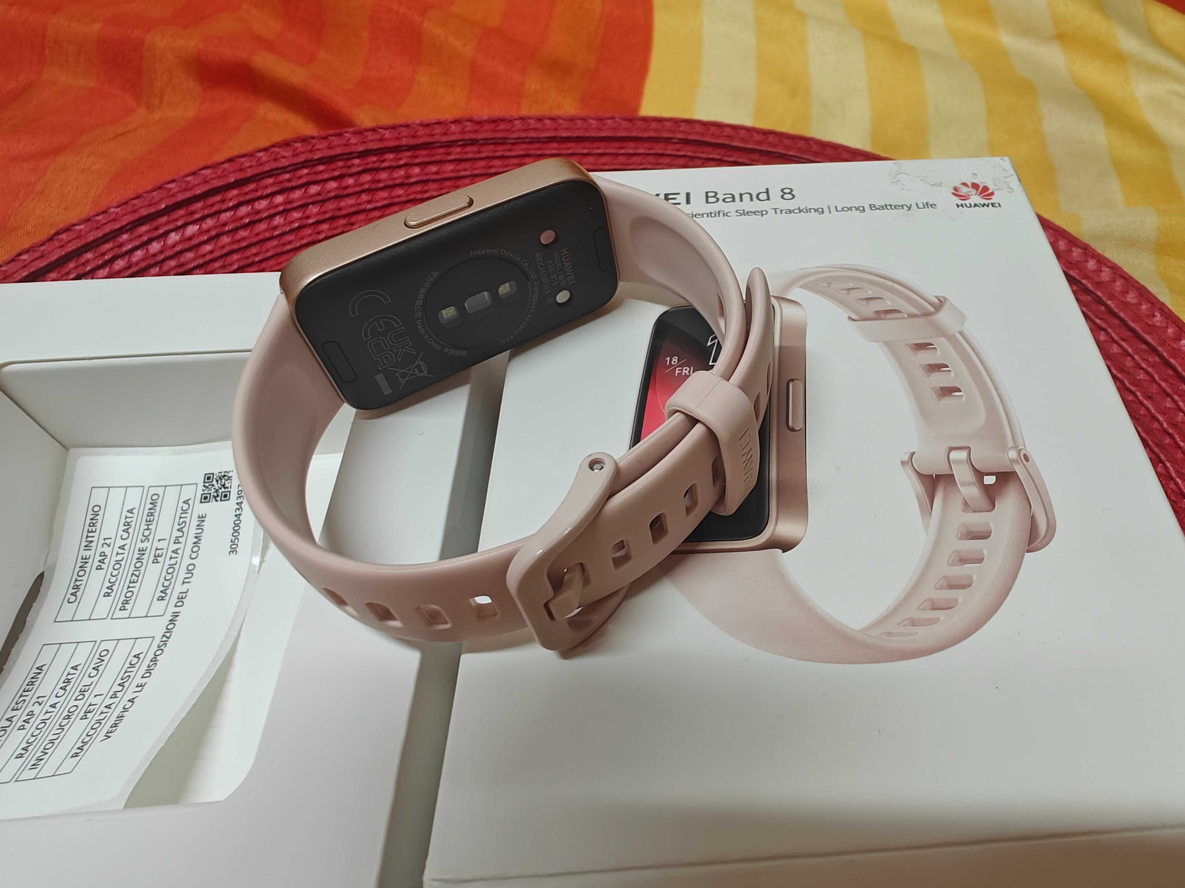 Huawei Band 8 - розов